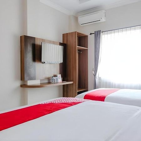 Noura Guest House Syariah Malang Kültér fotó