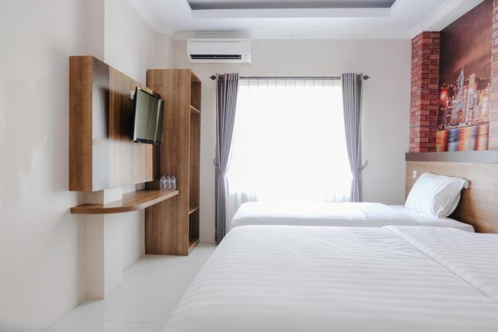 Noura Guest House Syariah Malang Kültér fotó